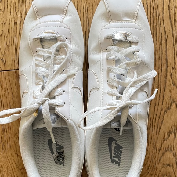 Nike Other - Brand new Nike white snekar Shoe's for Men (Without tag)